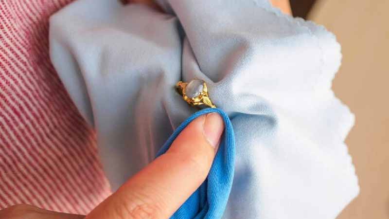 Cleaning Gold Plated Jewellery