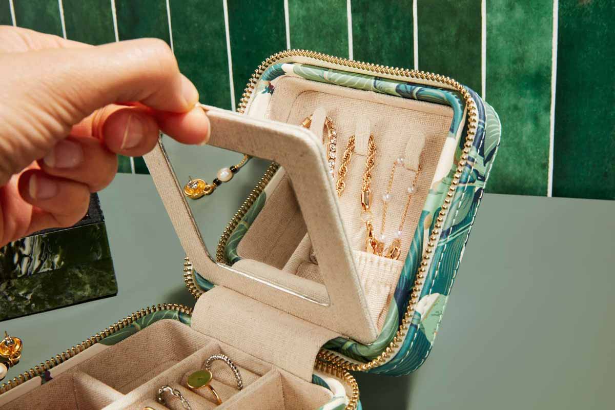 Why You Need a Travel Jewelry Box