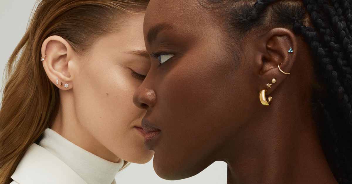 Keep skin dry before wearing rings or studs