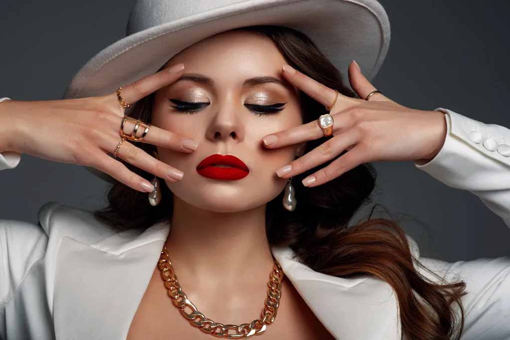 Lip Color and Jewelry — What Works Together