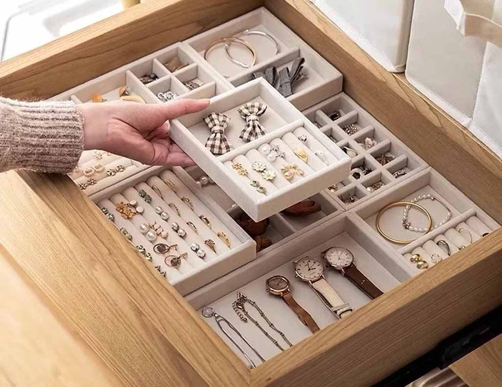 How to Organize Your Jewelry