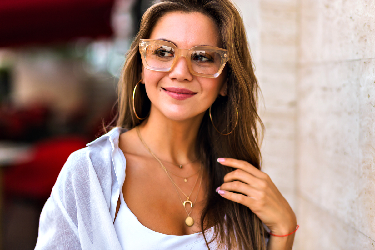 Wearing Jewelry With Glasses Style Tips That Work