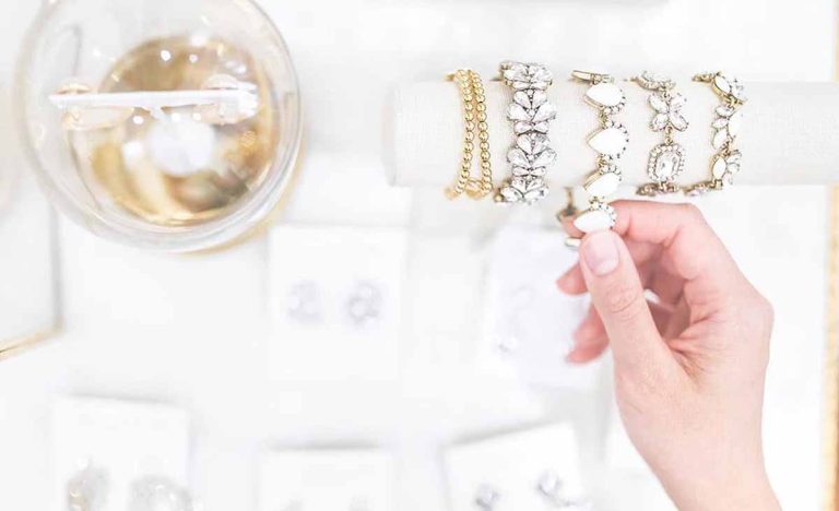 How to Prevent Jewelry from Scratching