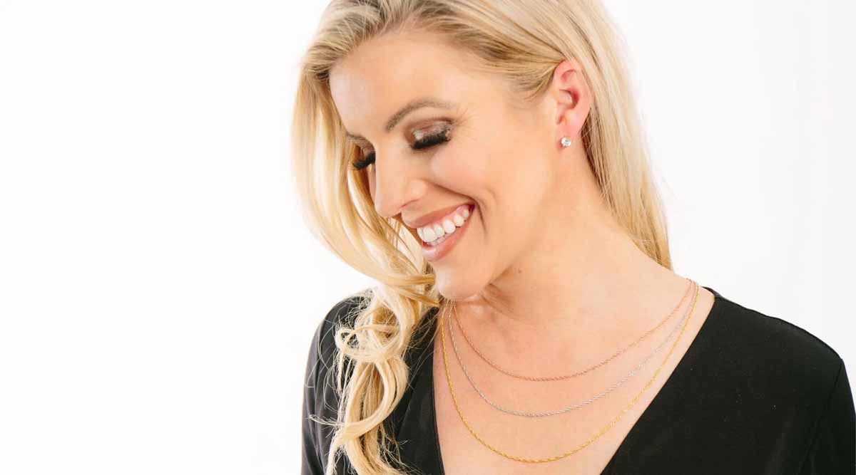 Should You Wear Jewelry to Work