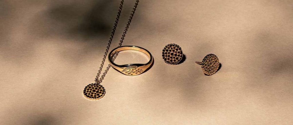 How to Choose Jewelry Based on Personal Style